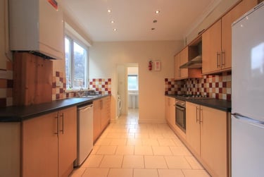 5 bed house, Gelligaer Street, Cathays, Cardiff, CF244LA - Image 3